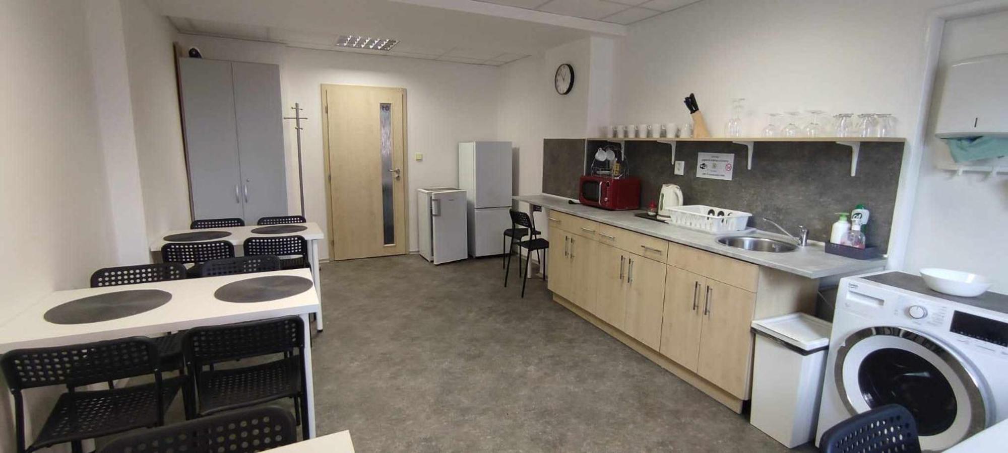 Parkcentrum Lowcost Hotel Near Center Of 오스트라바 외부 사진